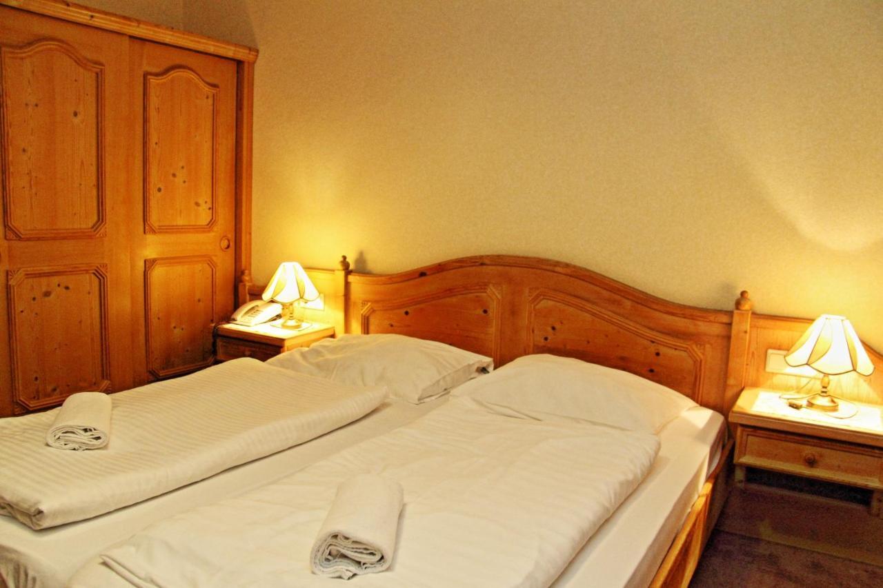 Hotel Post Ramsau am Dachstein Bagian luar foto