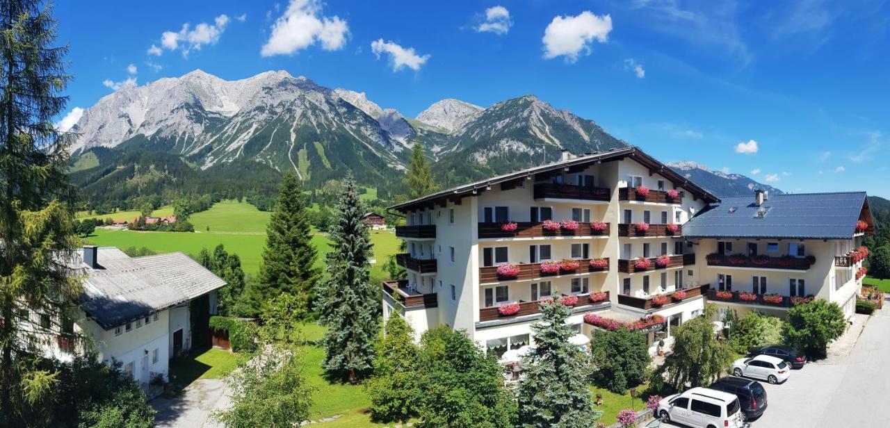 Hotel Post Ramsau am Dachstein Bagian luar foto